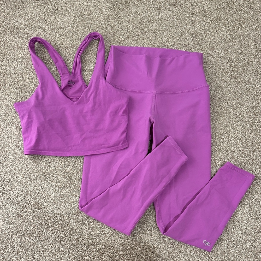 Alo Yoga Women's Purple Set
